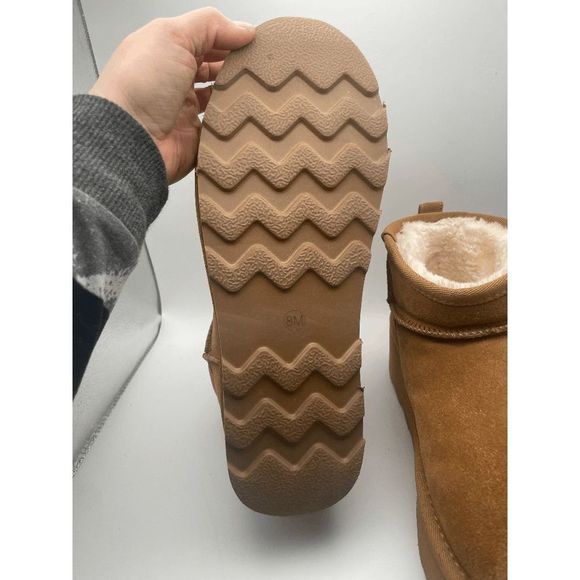 CUSHIONAIRE Women's COZY Genuine Suede pull on platform boot, Chestnut 8 - Picture 4 of 6